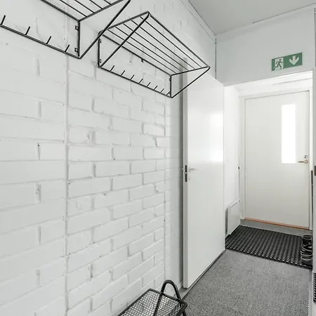 Apartamento Hyvin Varusteltu Huoneisto 1-4hlo *